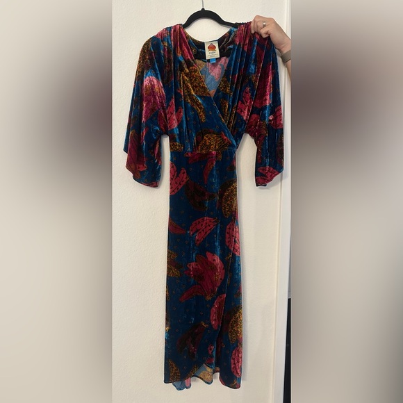 Anthropologie Farm Rio Velvet Wrap Kimono Dress size S - Picture 5 of 8